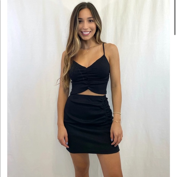 Set - Picture 1 of 3
